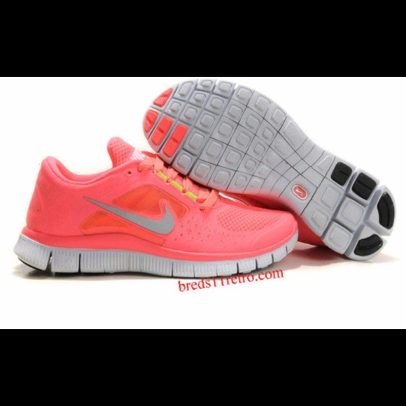 Coral Nike Running Shoe - Picture 1 of 5